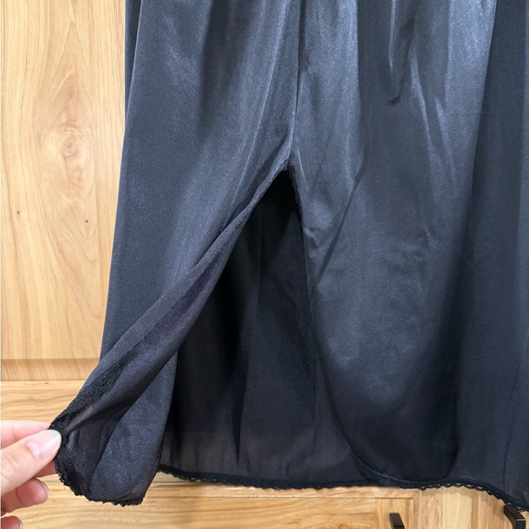 Vassarette Black Midi Slip Skirt Lace Lined Goth Whimsigoth Feminine Versatile - Picture 4 of 8